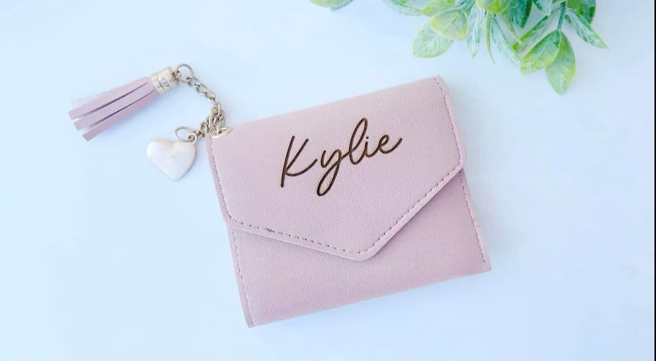 Personalized wallets