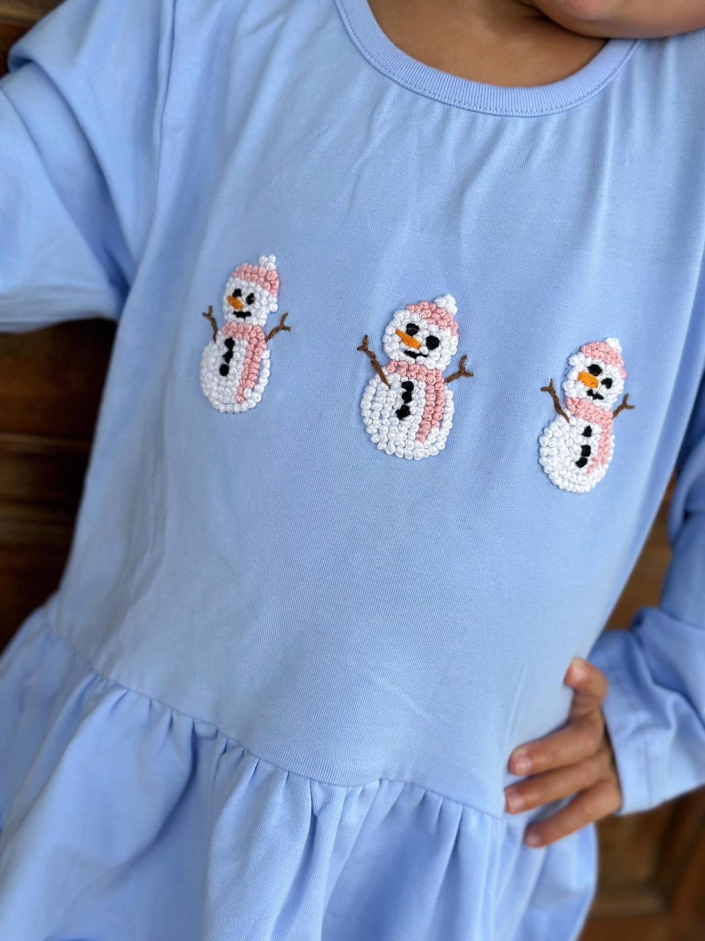 PREORDER 142 ETA NOVEMBER - FRENCH KNOT SNOWMAN